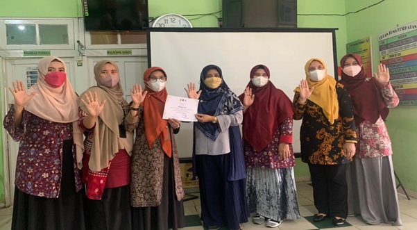 Implementasi Program Riset Muhammadiyah melalui Pelatihan Kader TB bersama Mitra PCA Pontianak Barat