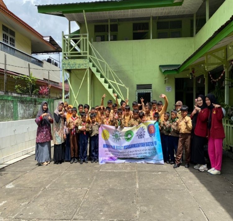 HEALTH EDUCATION AND MENTAL SUPPORT PRE-CIRCUMCISION  FOR ELEMENTARY SCHOOL OF MUHAMMADIYAH STUDENTS  BASED ON 'AISYIYAH HEALTH MOVEMENT (Hibah RisetMu Batch VI Tahun 2023)